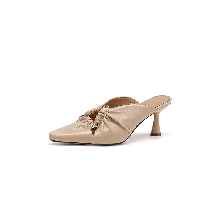 Women's Closed Toe Slippers with Buckle and Metal Details - Image 5